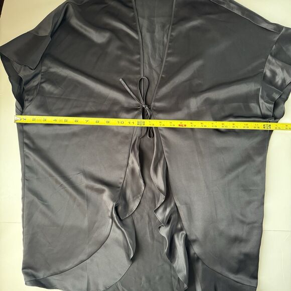 Victoria’s Secret One Size Black Silky Robe Flowy Silky Tie Top Coverup Love - Picture 4 of 13